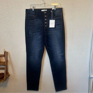 NWT Kancan high rise super skinny denim jeans